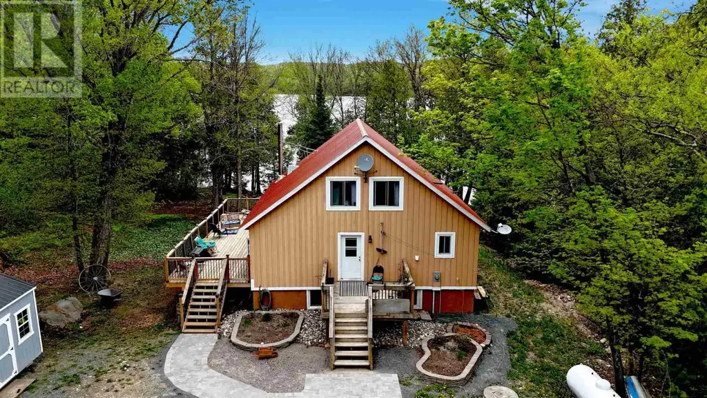 884 Dunlop Shores Rd, Elliot Lake